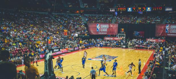 羽毛球赛场焦点！澳大利亚队对阵比利时队，主力缺阵，替补球员挺身而出